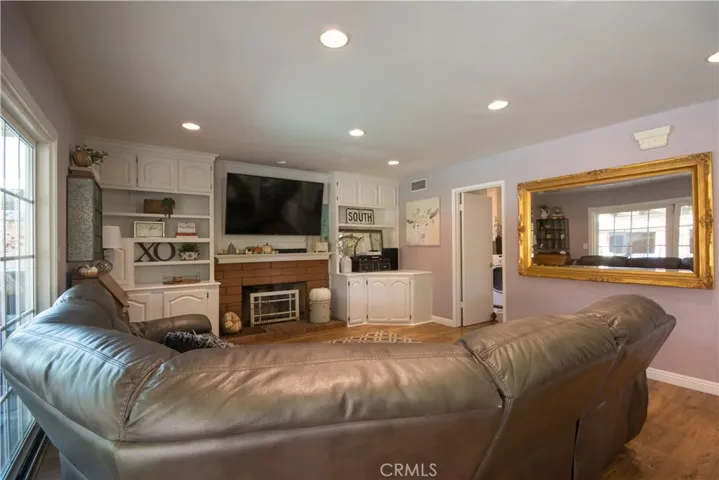 14591 Emerywood Road, Tustin, California 92780