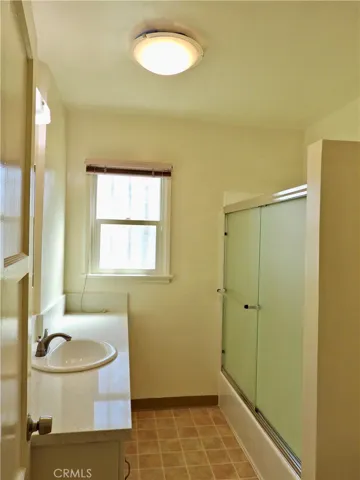 2151 W 108th Street, Los Angeles, California 90047