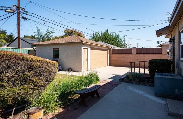 11529 Lakeland Road, Santa Fe Springs, California 90670
