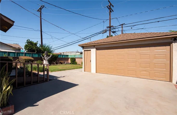 11529 Lakeland Road, Santa Fe Springs, California 90670
