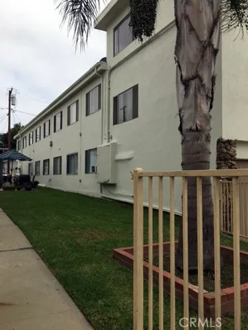 2348 Lemon Avenue, Signal Hill, California 90755