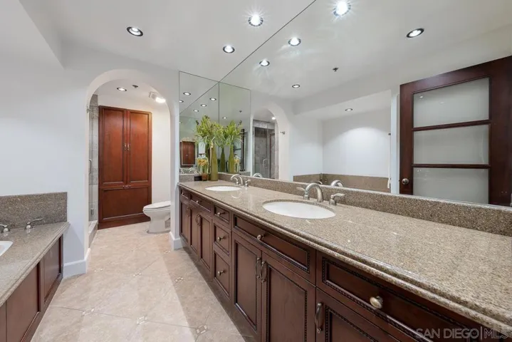 100 Harbor Drive 1004, San Diego, California 92101