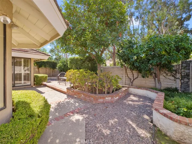 32 Windsong, Irvine, California 92614