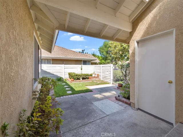 32 Windsong, Irvine, California 92614