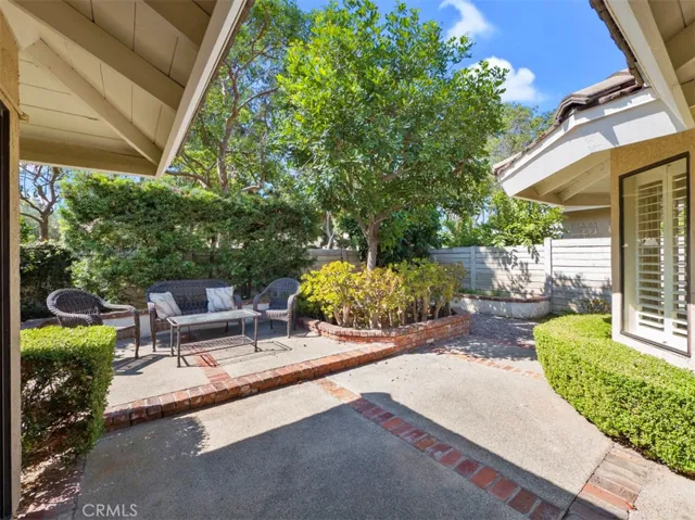 32 Windsong, Irvine, California 92614