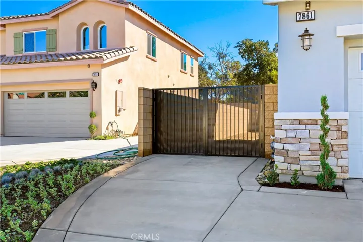 7861 Lemon Street, Fontana, California 92336