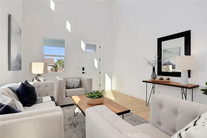 7861 Lemon Street, Fontana, California 92336