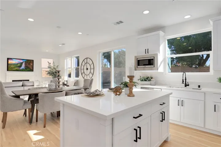 7861 Lemon Street, Fontana, California 92336