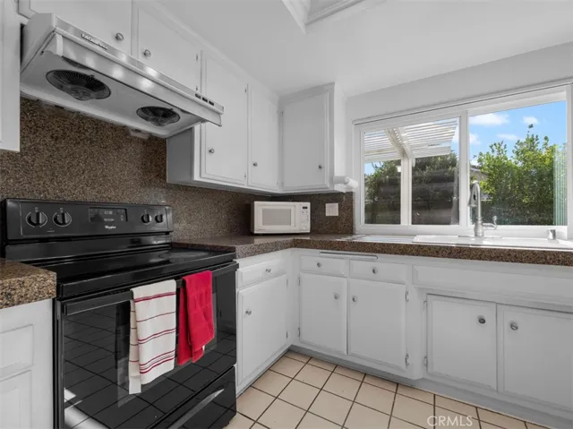 14932 Mayten Avenue, Irvine, California 92606