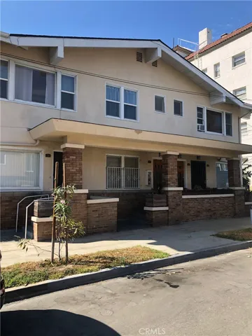 21 N Alboni Place, Long Beach, California 90802