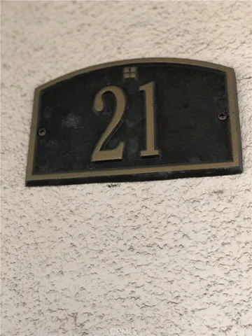 21 N Alboni Place, Long Beach, California 90802