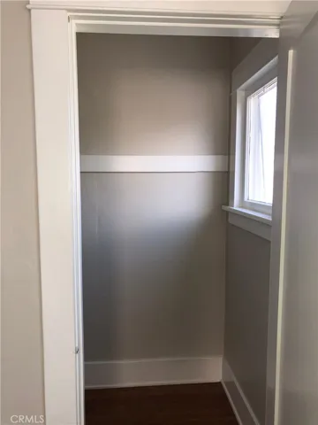21 N Alboni Place, Long Beach, California 90802