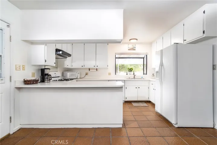 42710 42nd Street W, Lancaster, California 93536