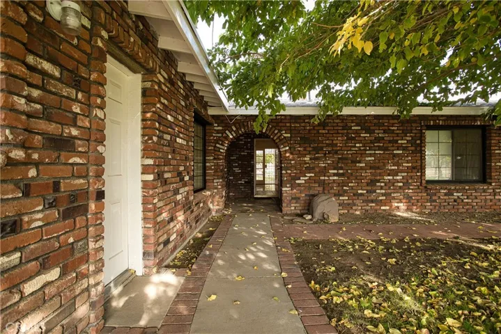 42710 42nd Street W, Lancaster, California 93536