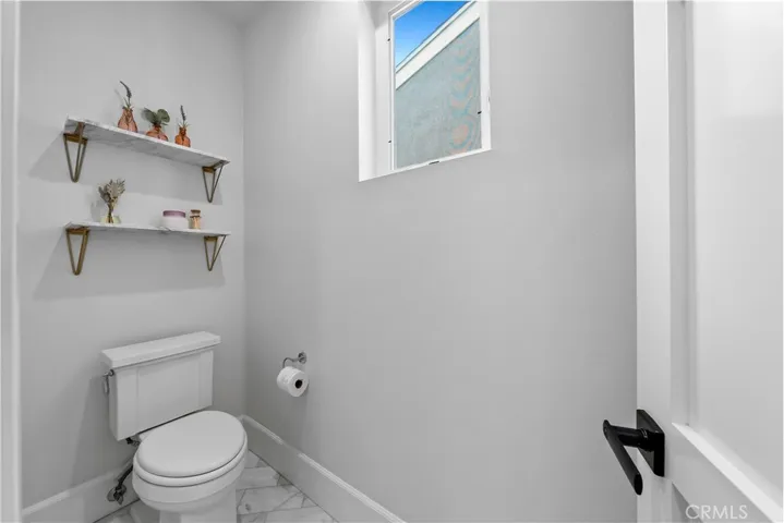 2364 Orange Avenue, Costa Mesa, California 92627