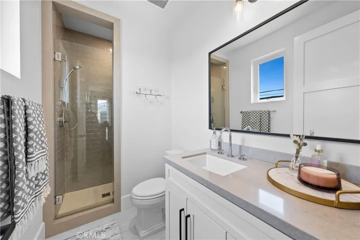 2364 Orange Avenue, Costa Mesa, California 92627