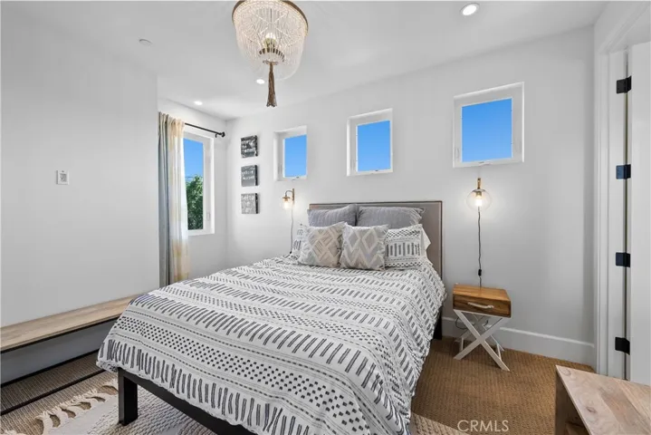 2364 Orange Avenue, Costa Mesa, California 92627