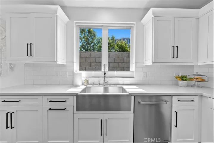 2364 Orange Avenue, Costa Mesa, California 92627