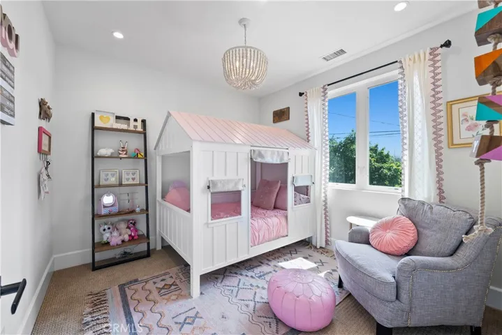 2364 Orange Avenue, Costa Mesa, California 92627