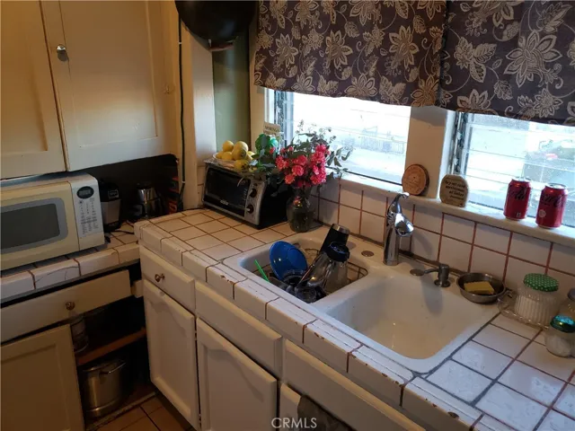 2103 kitchen sink