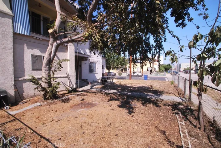 Fenced front yard