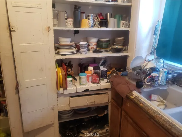 2105 kitchen