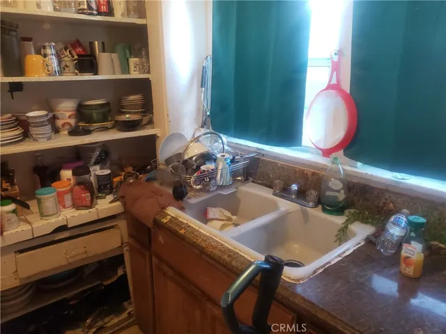 2105 kitchen