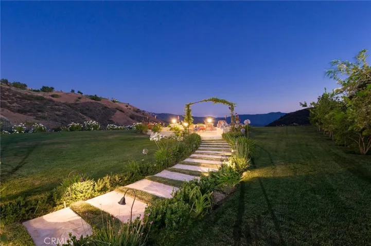 25460 Prado De Azul, Calabasas, California 91302