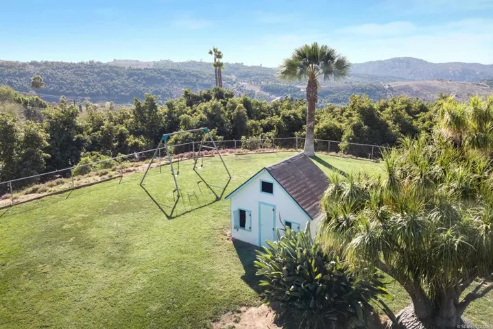 11130 San Gabriel Way, Valley Center, California 92082