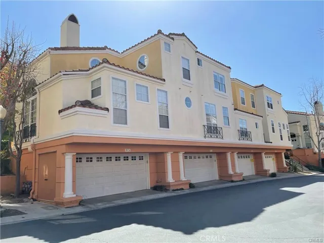 8052 E Naples Lane, Anaheim Hills, California 92808