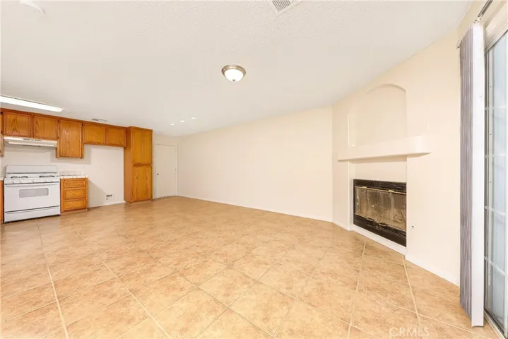 10931 Bay Avenue, California City, California 93505