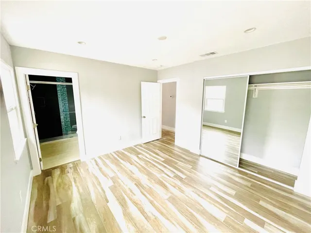 18718 Cohasset Street, Reseda, California 91335