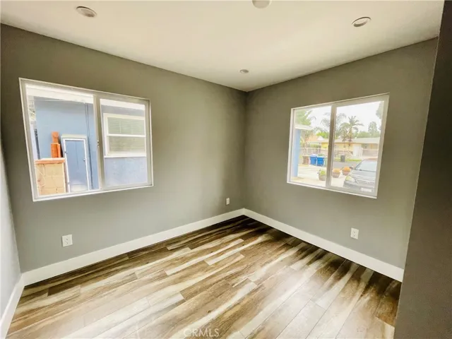 18718 Cohasset Street, Reseda, California 91335