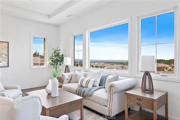 186 Leafy, Irvine, California 92602