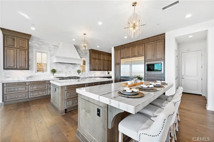 186 Leafy, Irvine, California 92602