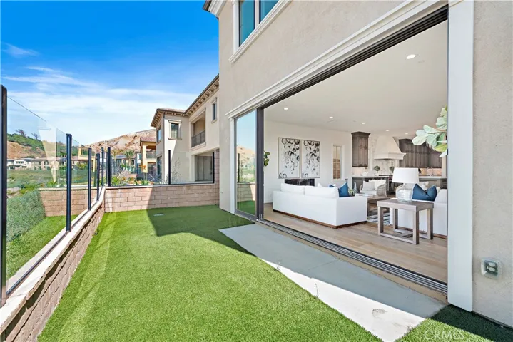 186 Leafy, Irvine, California 92602