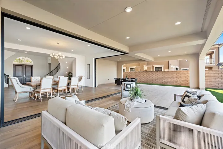 186 Leafy, Irvine, California 92602