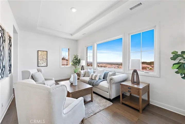 186 Leafy, Irvine, California 92602