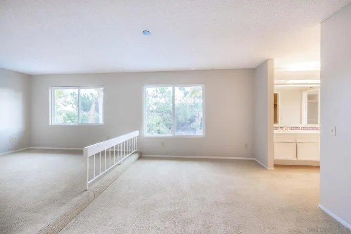 3373 Summer Set Way, Oceanside, California 92056