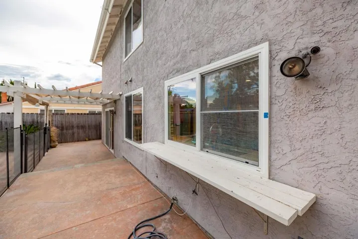 3373 Summer Set Way, Oceanside, California 92056