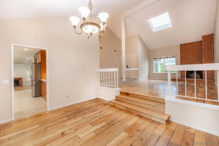 3373 Summer Set Way, Oceanside, California 92056