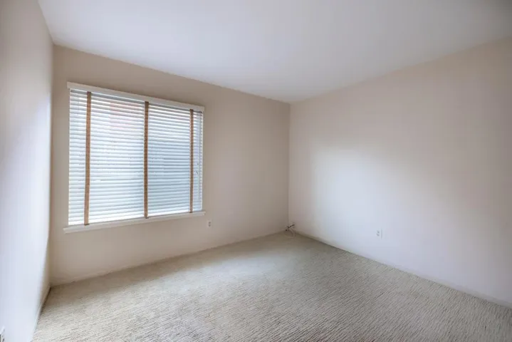 3373 Summer Set Way, Oceanside, California 92056