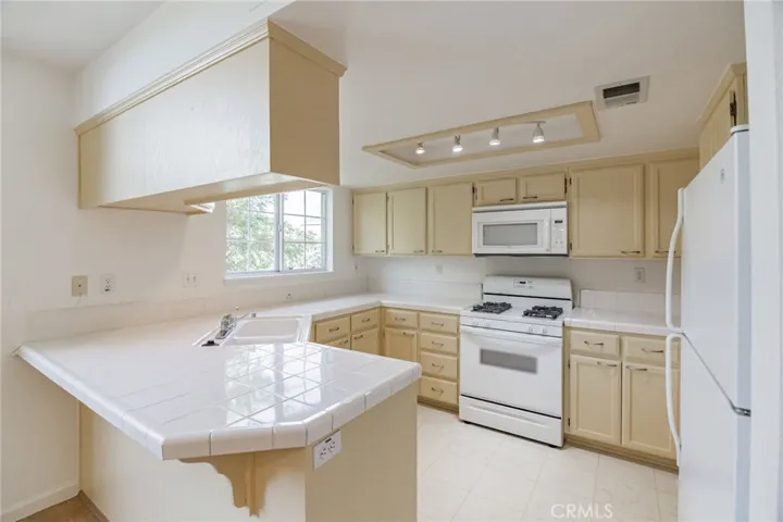 16765 San Luis Way, Morgan Hill, California 95037