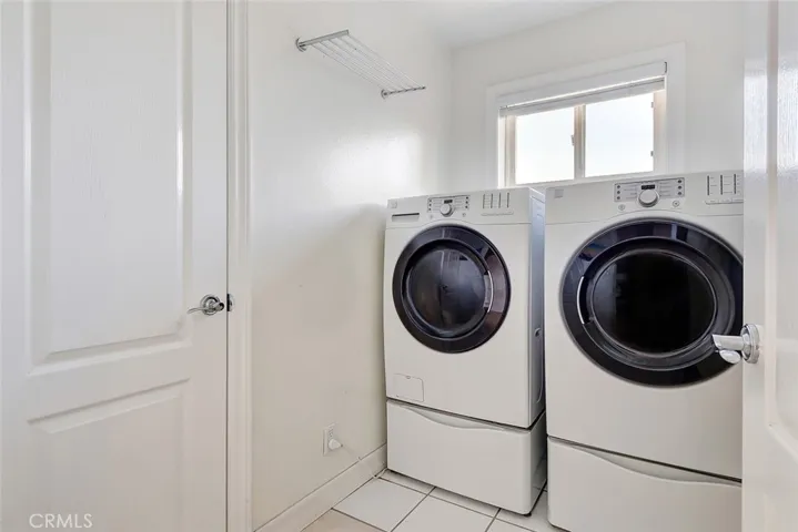 2409 Voorhees Avenue B, Redondo Beach, California 90278