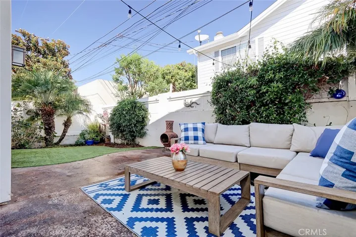 2409 Voorhees Avenue B, Redondo Beach, California 90278