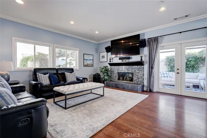 2409 Voorhees Avenue B, Redondo Beach, California 90278