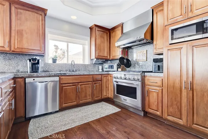 2409 Voorhees Avenue B, Redondo Beach, California 90278