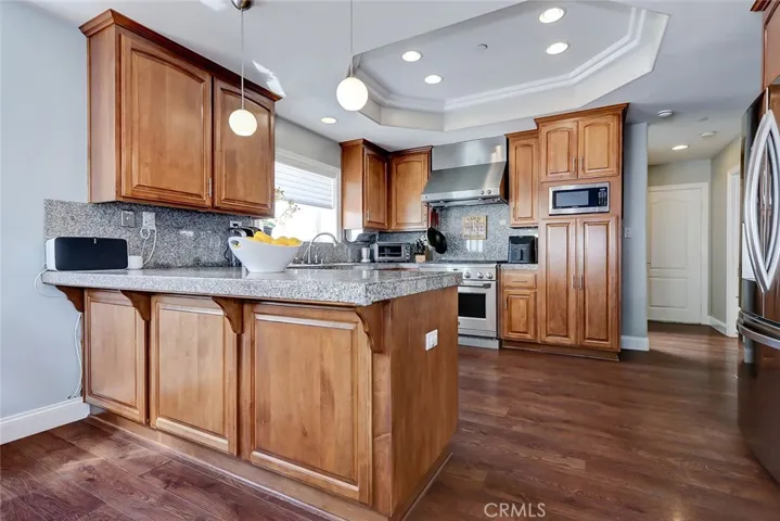 2409 Voorhees Avenue B, Redondo Beach, California 90278