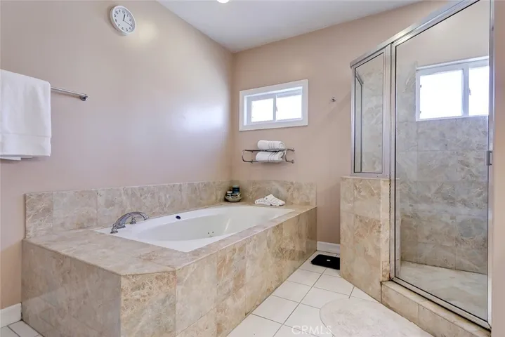 2409 Voorhees Avenue B, Redondo Beach, California 90278