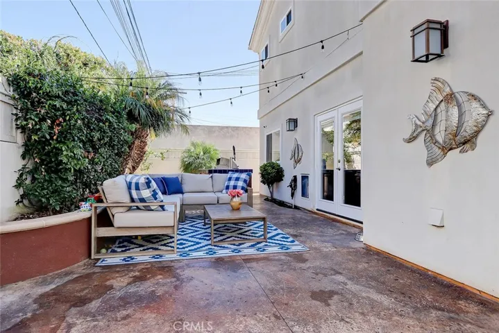 2409 Voorhees Avenue B, Redondo Beach, California 90278